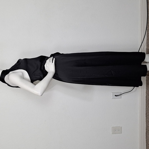 Anne Klein - Picture 6 of 12